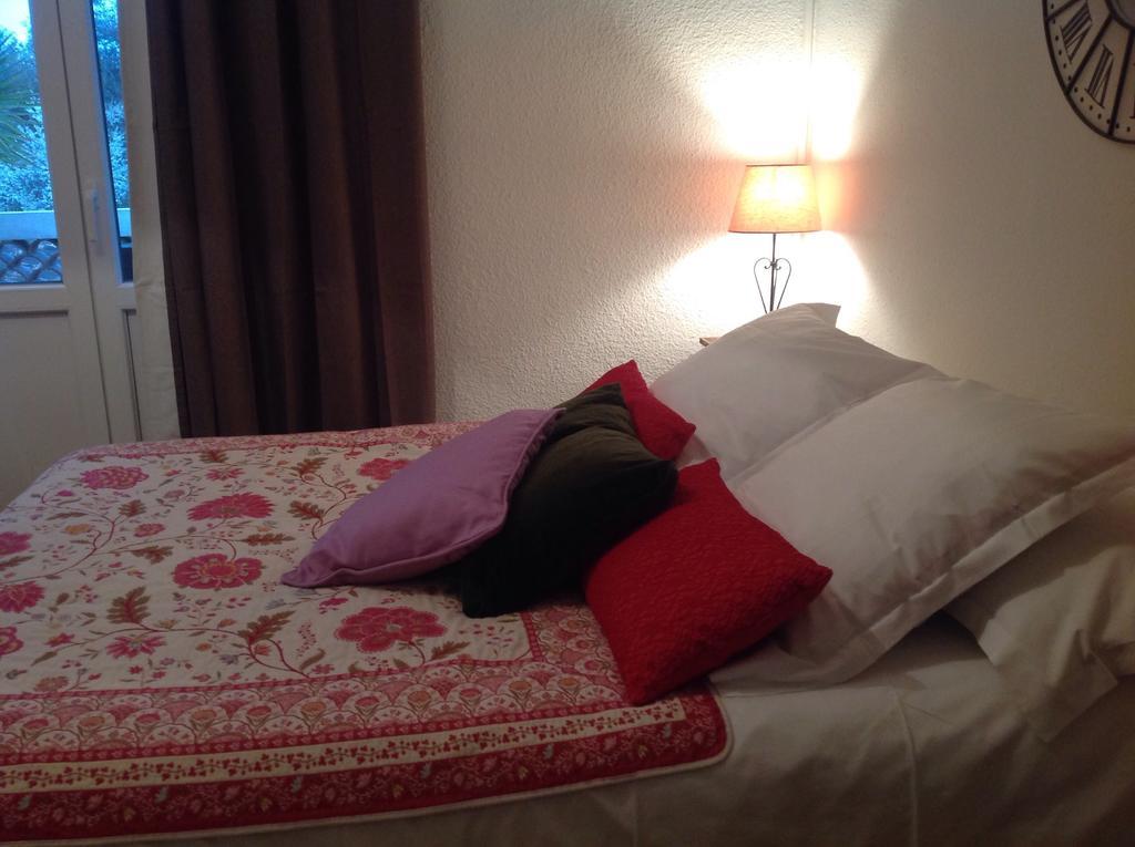 Hôtel Lou Paradou à Cagnes-sur-Mer Chambre photo