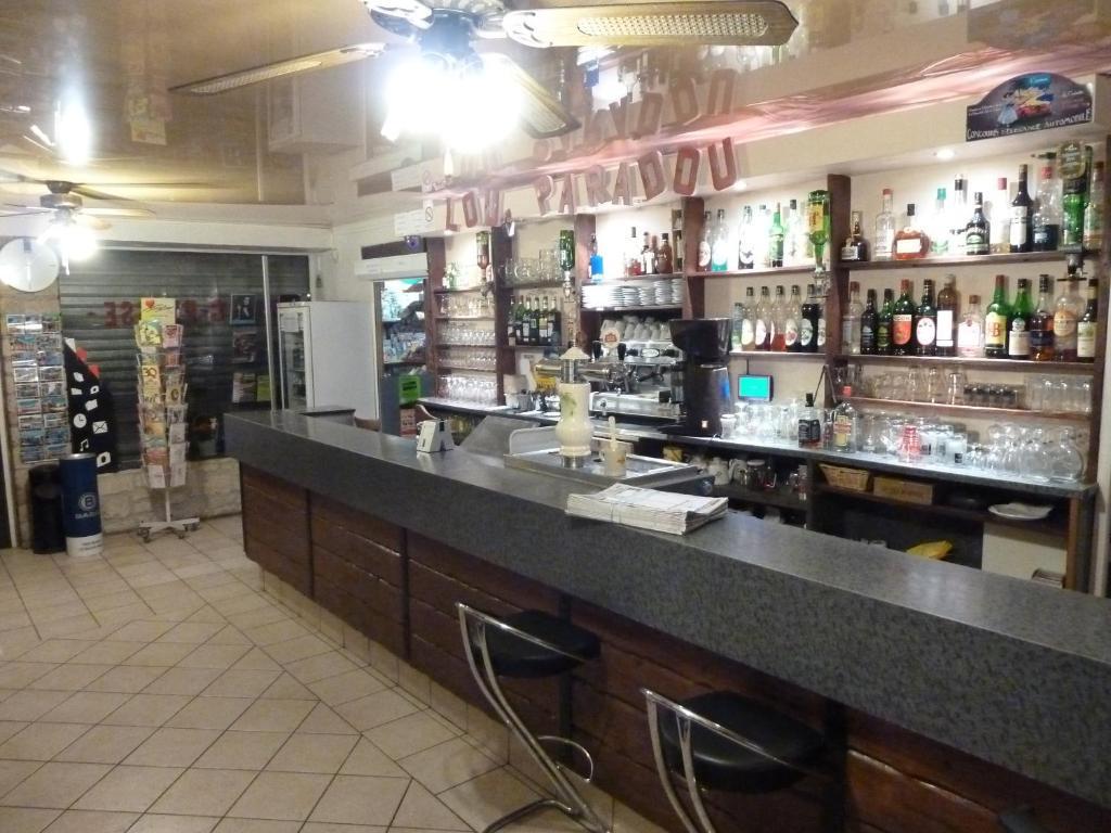 Hôtel Lou Paradou à Cagnes-sur-Mer Extérieur photo